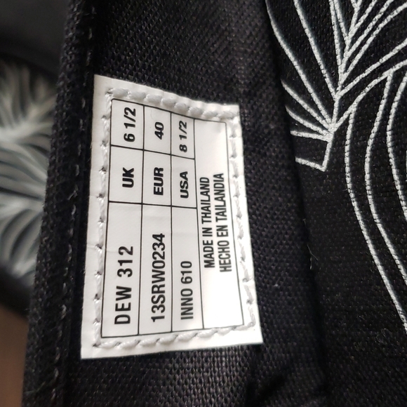 LACOSTE Ballet - Picture 8 of 8